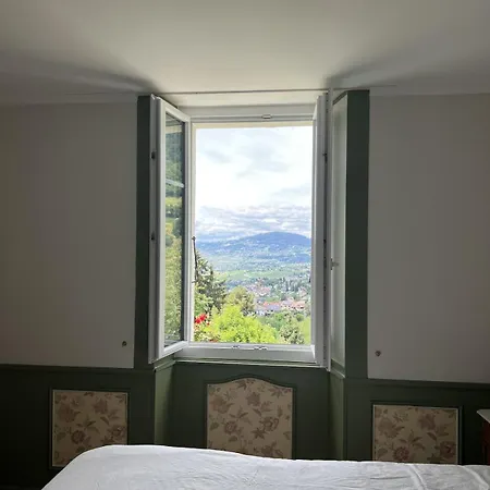 Charming Garden With Views In